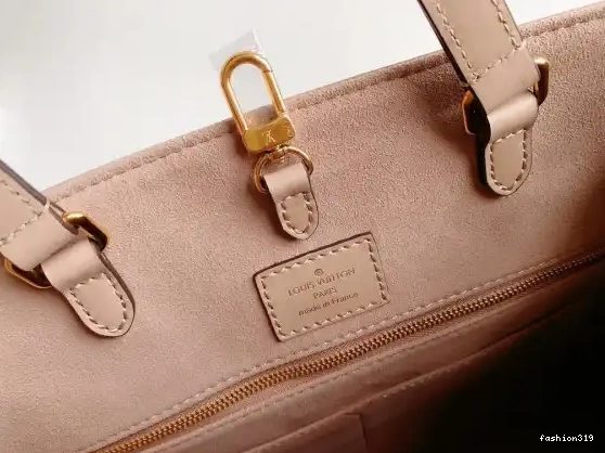 VUITTON MM ONTHEGO LOUIS 0417